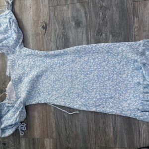 Lost and wander baby blue floral print dress, stretchy size s!